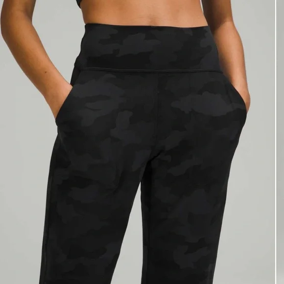 Lululemon Align Jogger 28" - Picture 3 of 10
